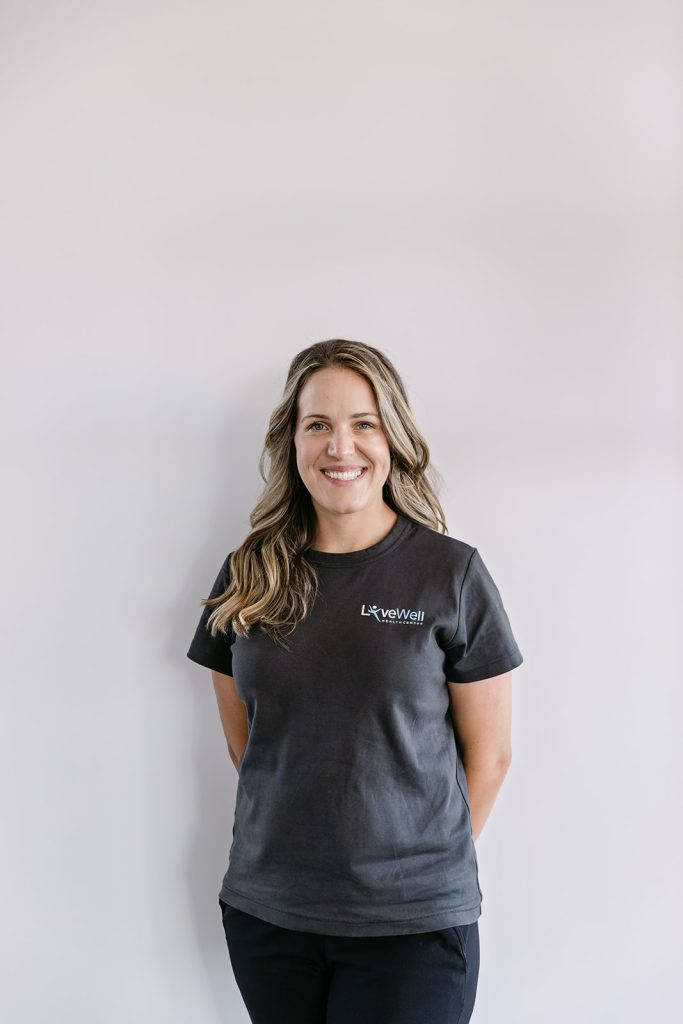 DR. KAROLINA KOWALCZYK